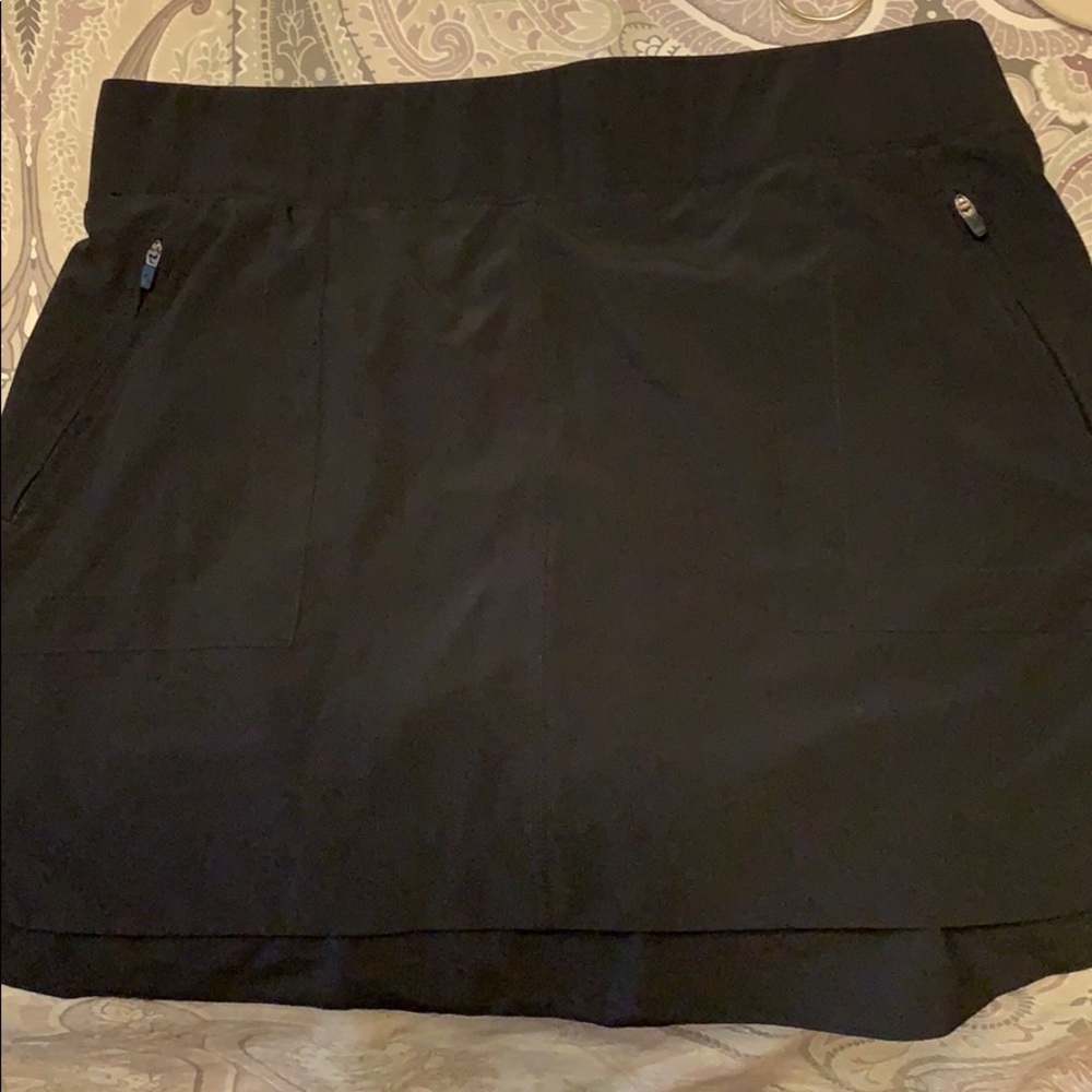 NWOT Kyodan Athletic skort. Black size Large